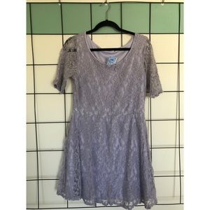 ✨BRAND NEW✨ BEAUTIFUL LAVENDER LACE DRESS!